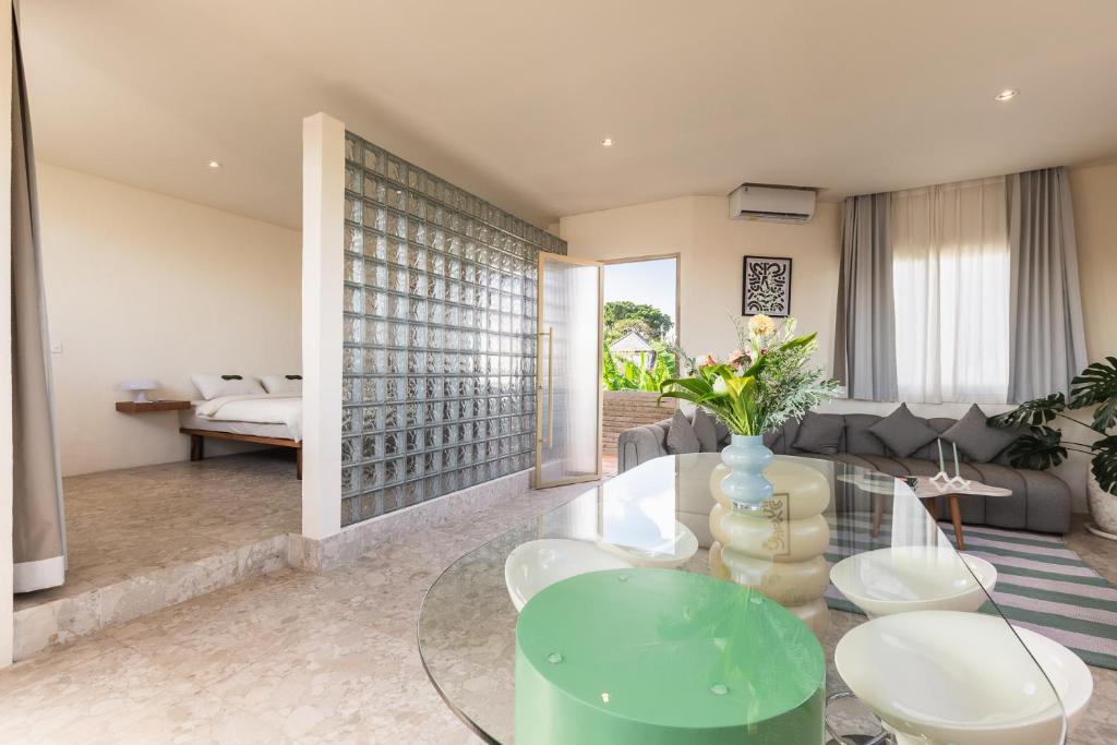 Sleek 1br Apt All-inclusive Central, Canggu