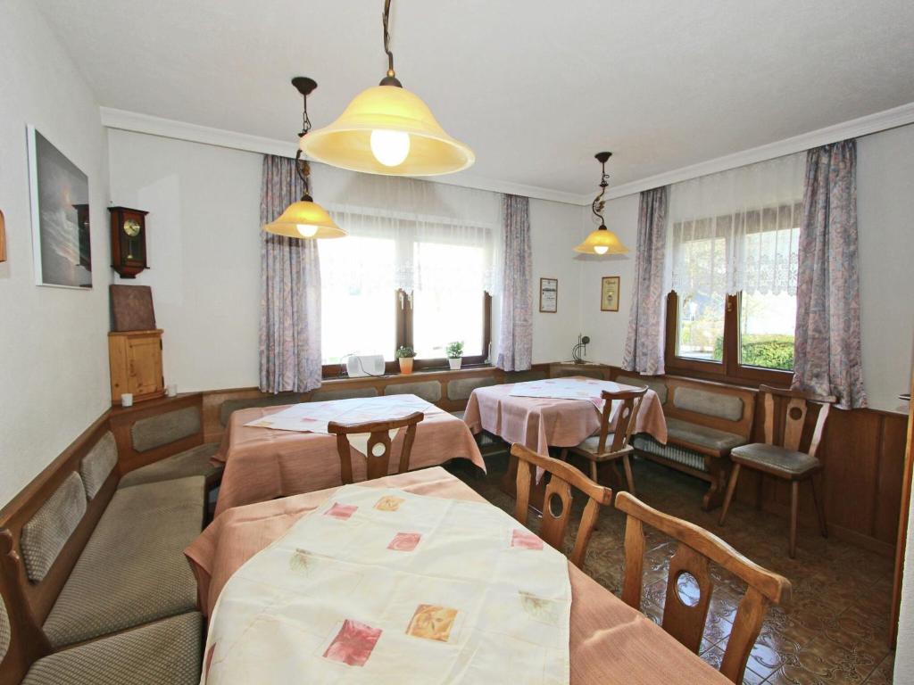 Vintage Apartment in Fügen near Ski Area - 4