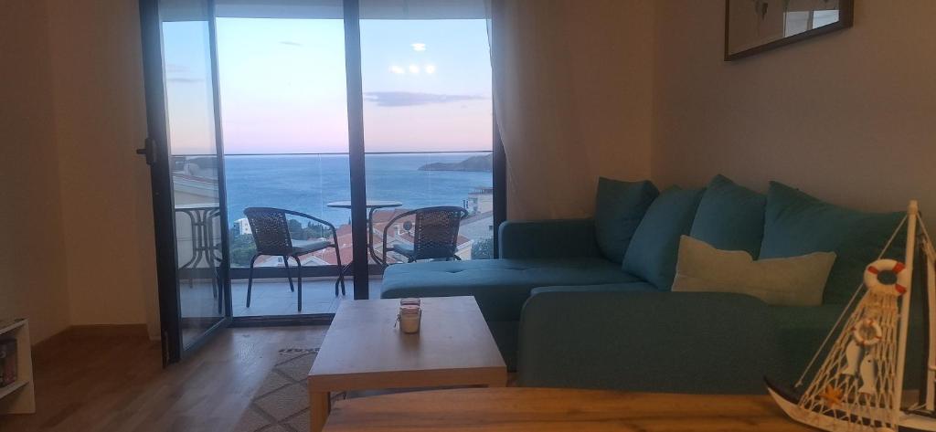 Silverdoe 2 Bedroom Apartment - 1