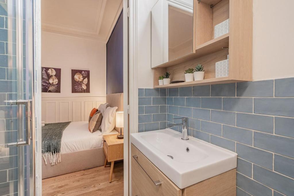 Studio Douillet pour 2 au Cœur de Montmartre - IV - 5