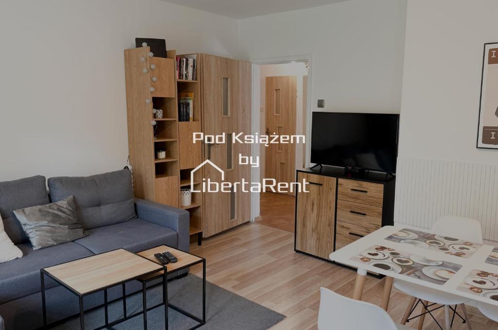 Pod Książem by LibertaRent, Valbřich