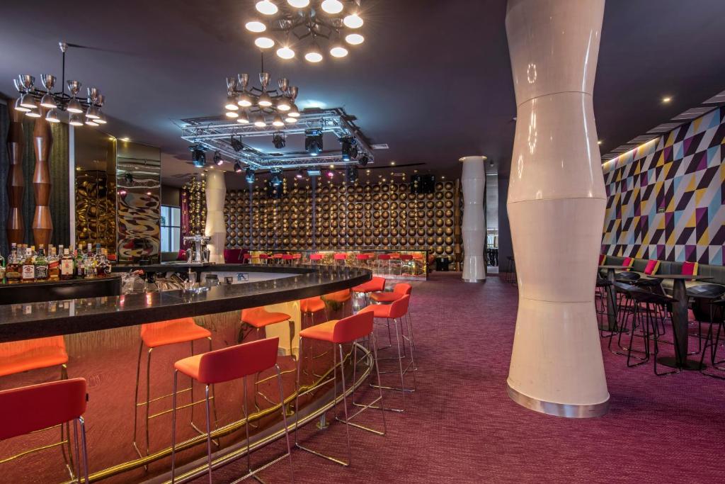 Bar/lounge