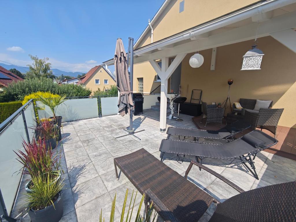 Großzügige Wohnung mit Terrasse - 4