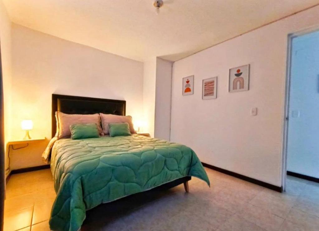 El poblado loma de san julian - 1