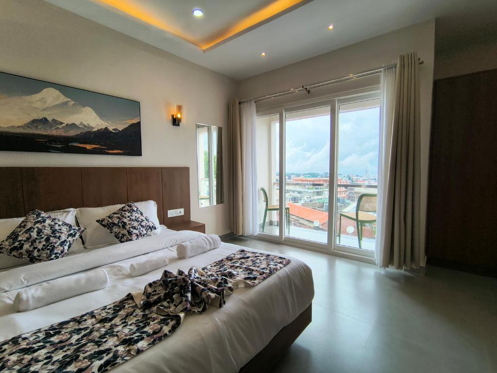 Kynjing Suites, Šillong