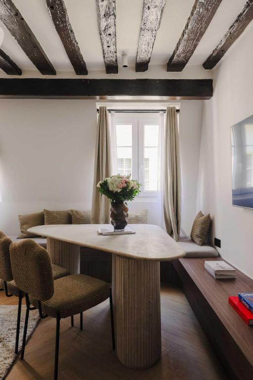 AC Apartment 2BR 6P - Notre-Dame de Paris - 2