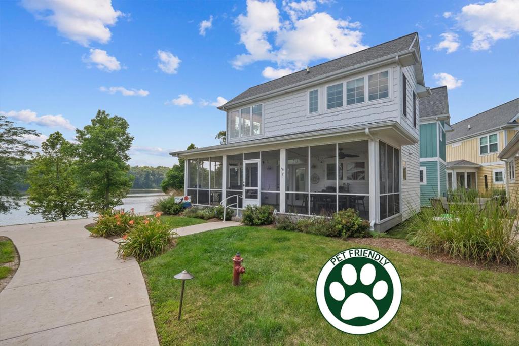 Bow Wow on the River, Ottawa