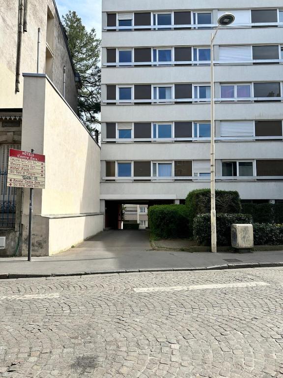 L Ésprit Stanislas, Appartement élégant au centre de Nancy à 3 min de la gare SNCF - 5