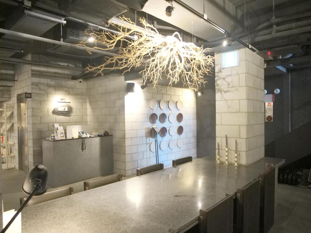 업플로 호스텔 라운지