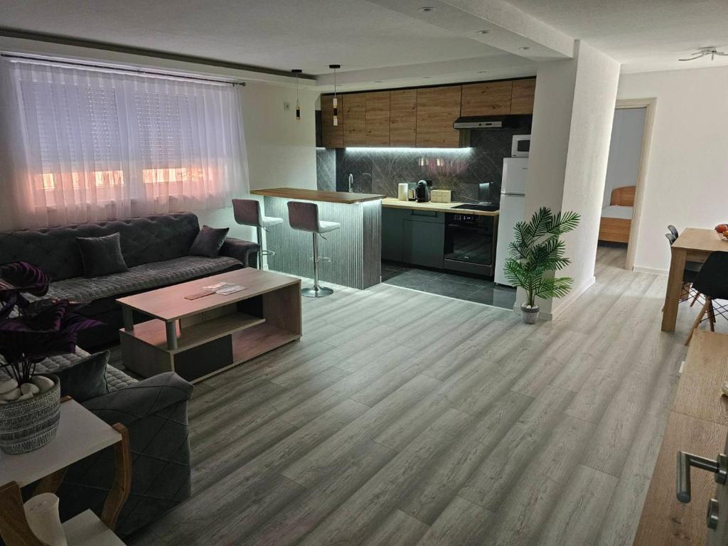 ROYAL AMBIENCE Sarajevo - 1
