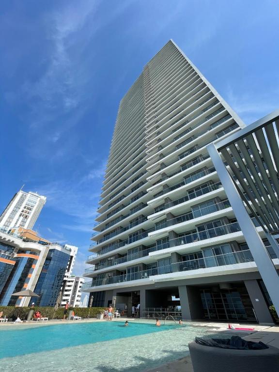 Beachfront condo in Morros City Building - 4