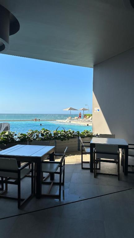 Beachfront condo in Morros City Building - 2