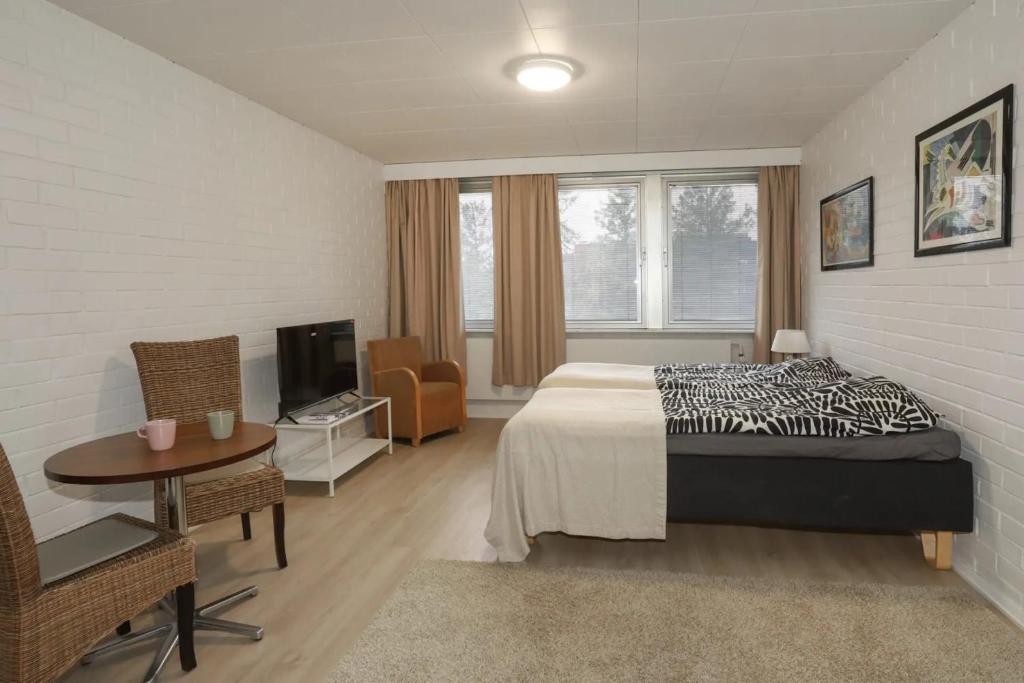 Studio apartment in Kaivoksela for two persons, Vantaa