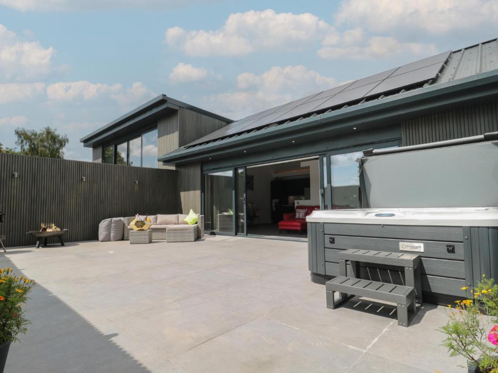 Noflash Malpal, Bristol