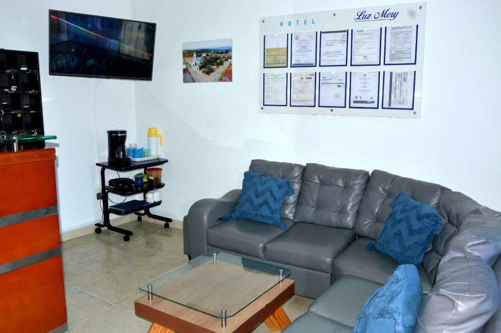HOTEL LUZ MERY - 3
