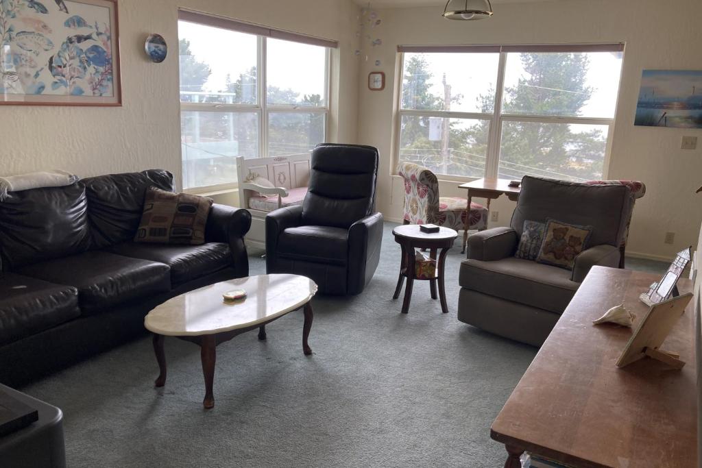 Shelter View Haven, Shelter Cove