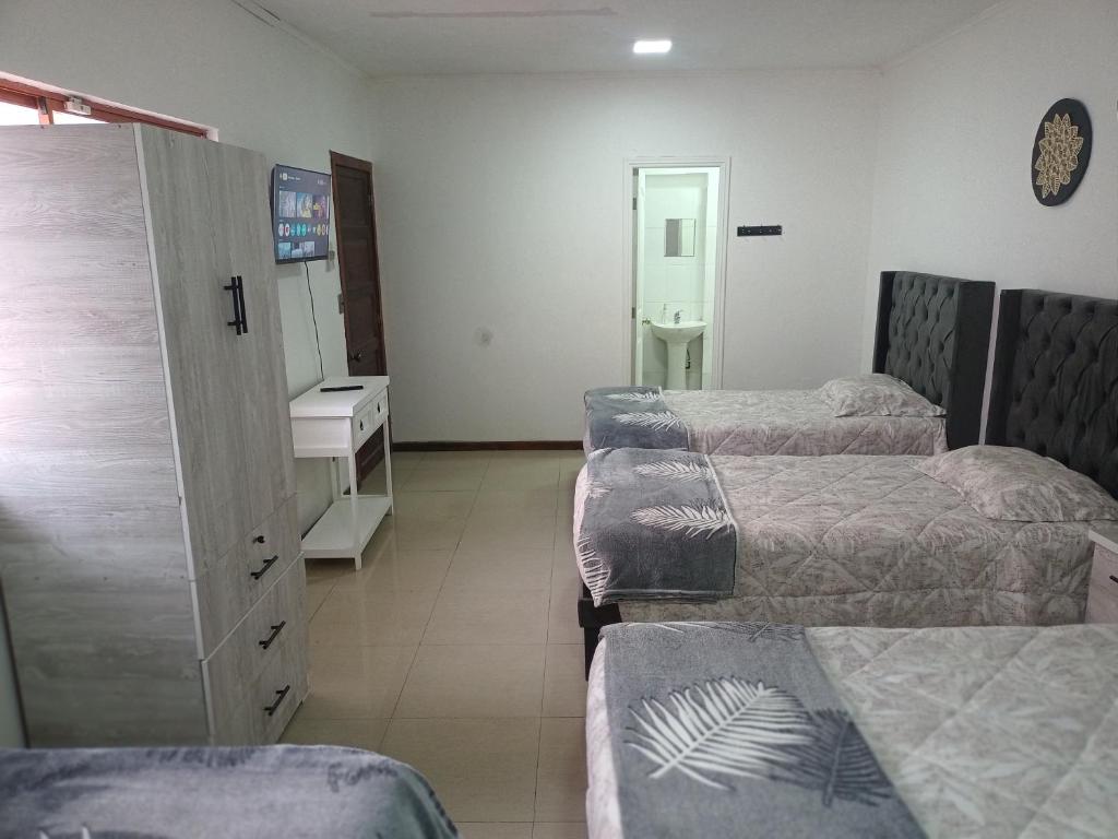 Hostal O'Higgins - 4