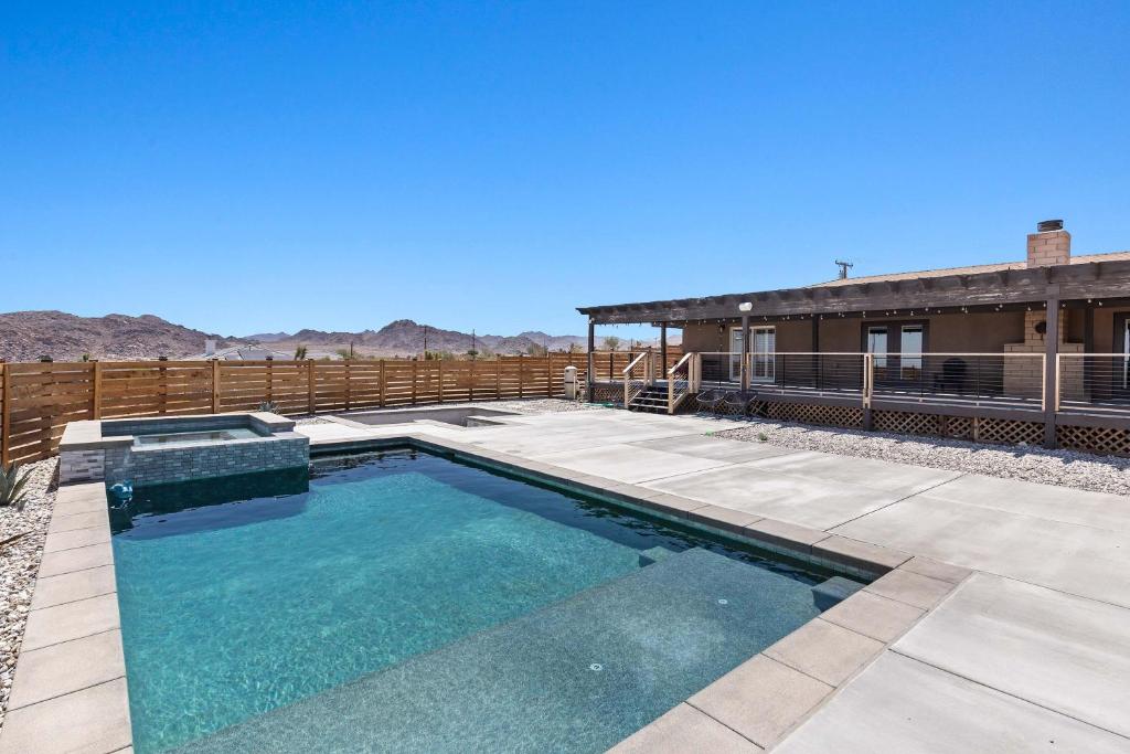 Navigate Stays Winner of the Best Pool House in JT, Joshua Tree