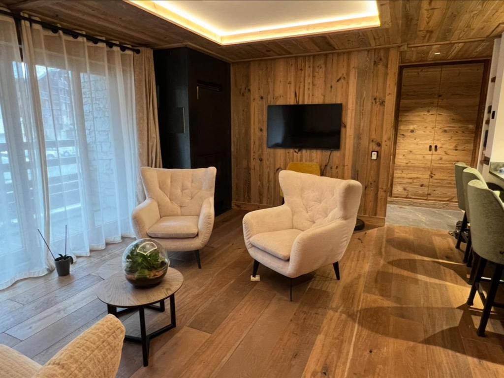 Nouveau appartement 3 chambres, parking et WIFI à Val-d'Isère - FR-1-519-41 - 2