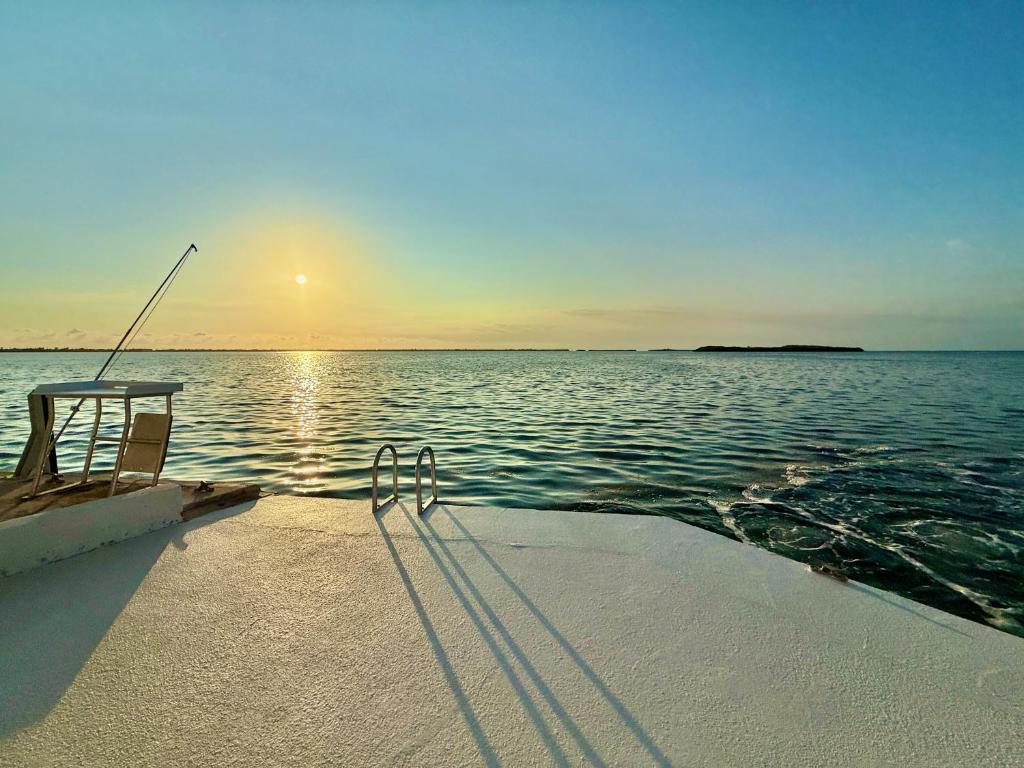 Oceanview Retreat with 60ft Seawall, Cudjoe Key