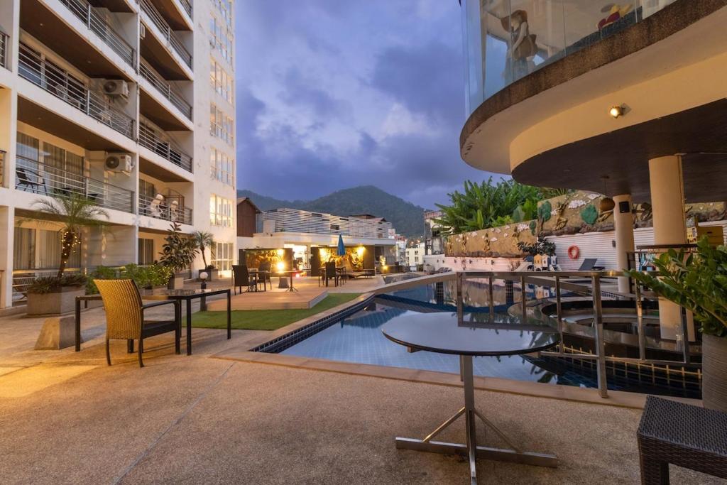 C229 1BR Studio Sea View 850m to Beach Gym, Pláž Patong