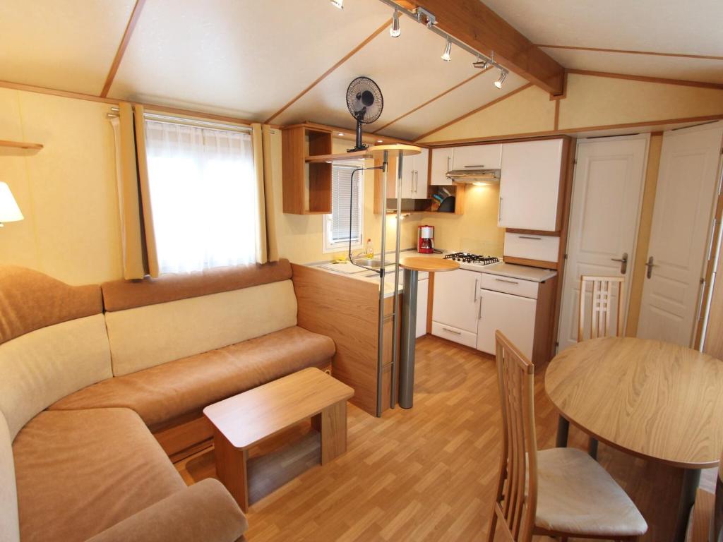Mobile Home by Völkermarkt Reservoir - 5