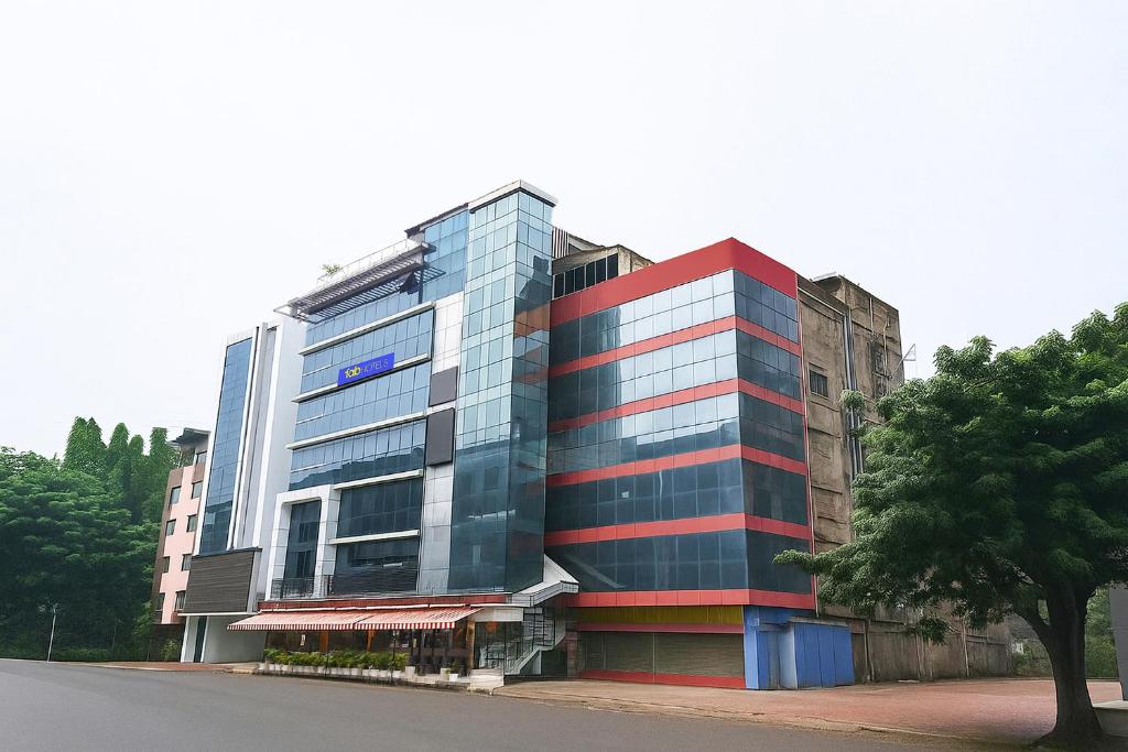 FabHotel Deep, Salua