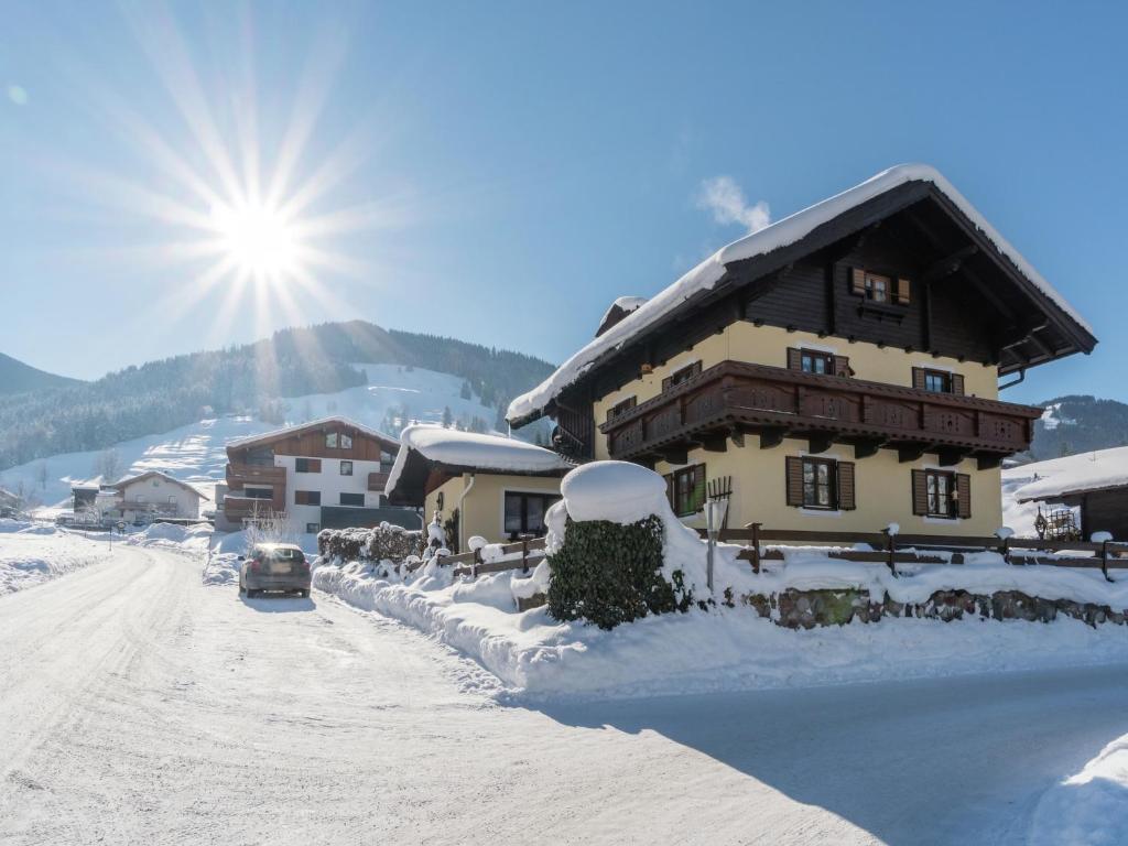 Apartment in Leogang near Ski Lift, Leogang