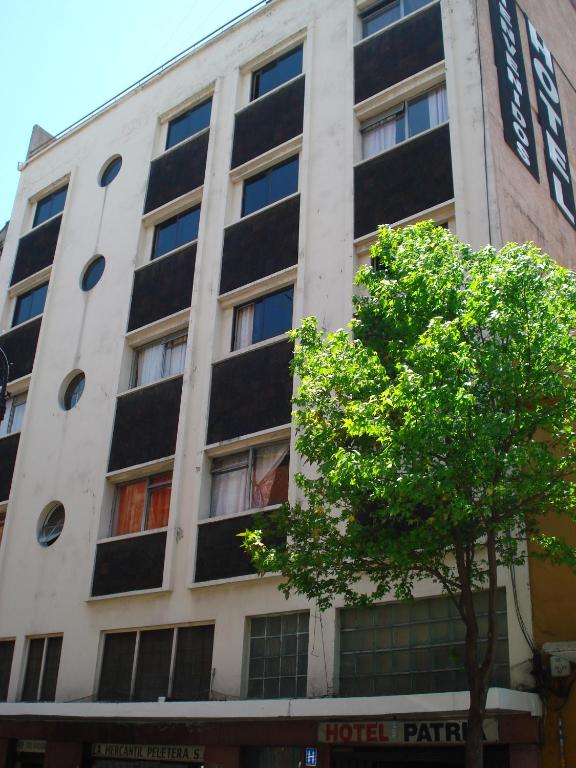 Exterior view, Hotel Patria in Mexico City