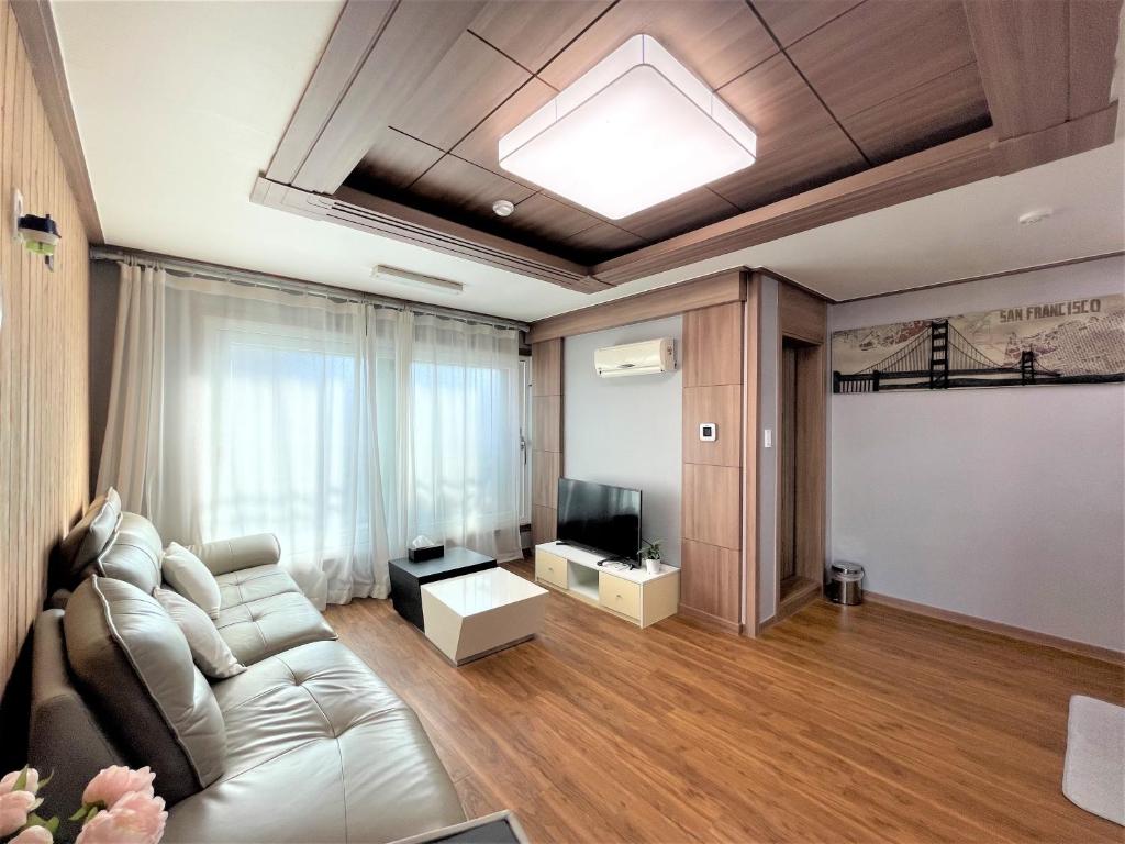 H.Y Choi Hostel