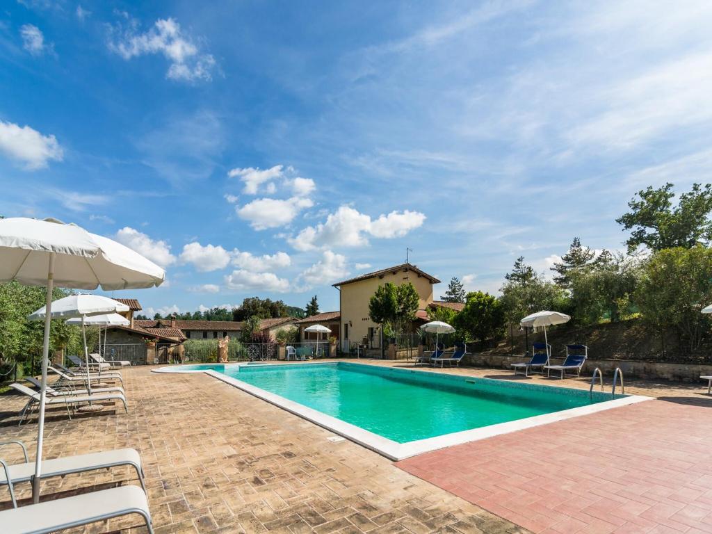 Farmhouse in Perugia with Swimming Pool - 1