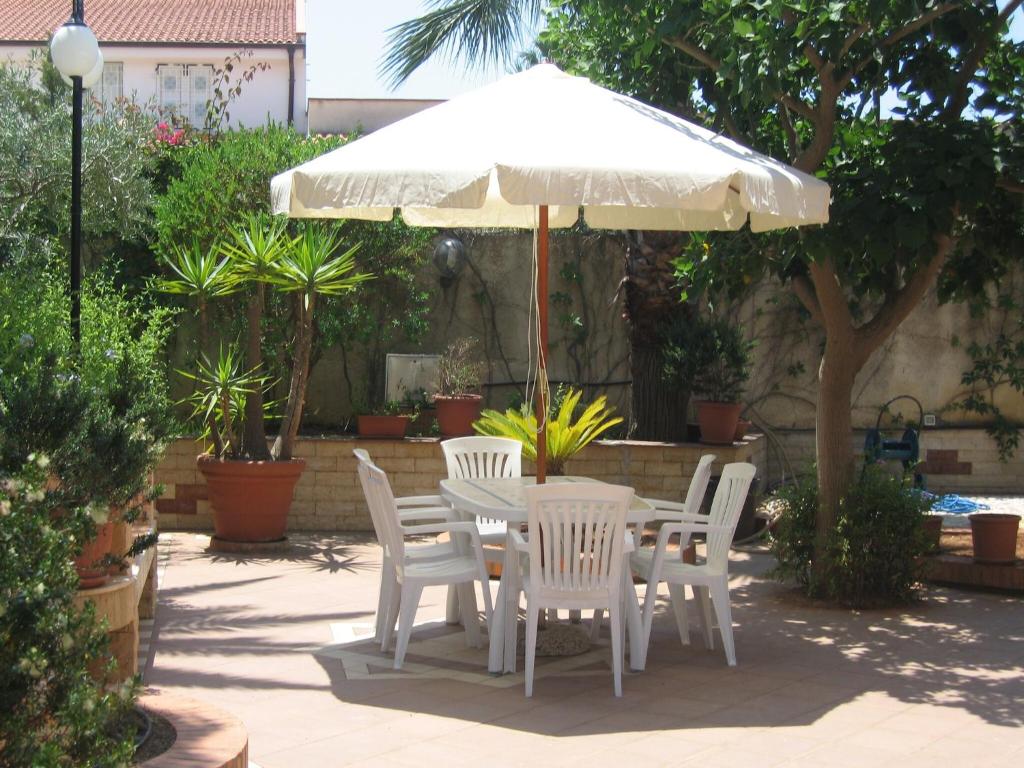 Simplistic Holiday Home in Sciacca near Horse Riding - 4