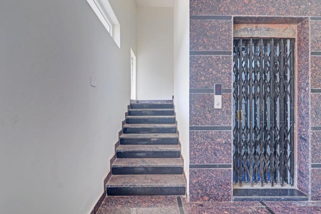 Super Collection O SS Metro Ritz, Hajdarábád