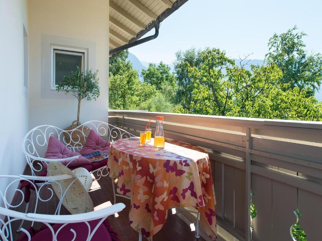 Apartment in Dorf Tirol near tennis court - 5