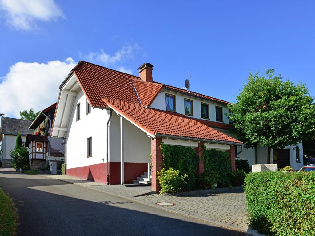 Quaint Apartment in Eimelrod near Lake and Water Sports, Willingen