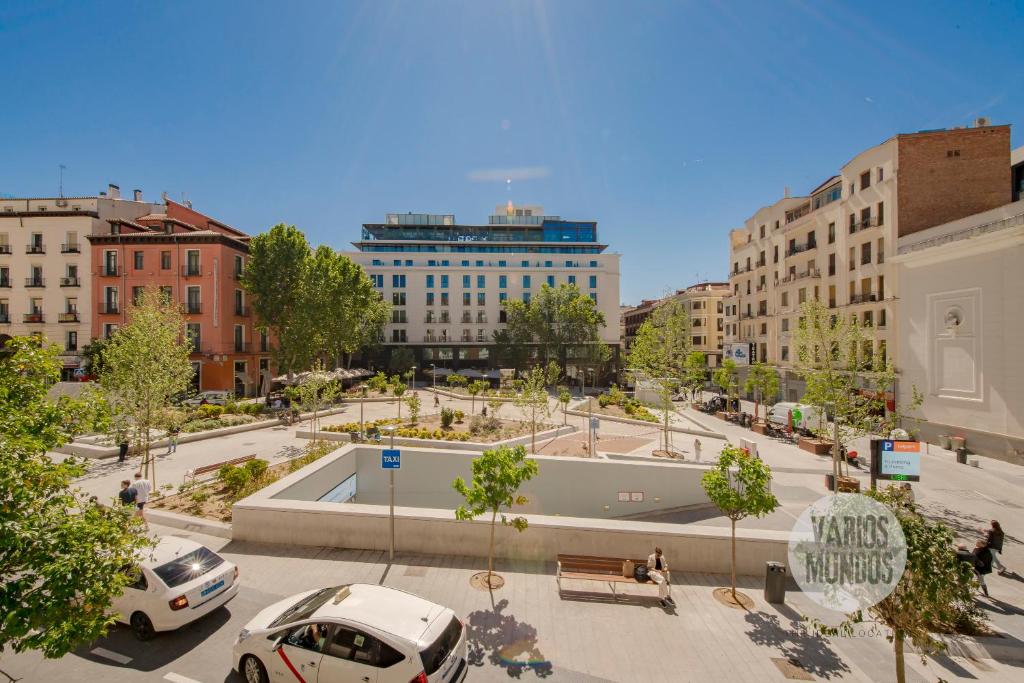 Un Madrid histórico para 4, en Plaza del Carmen E2 - 2
