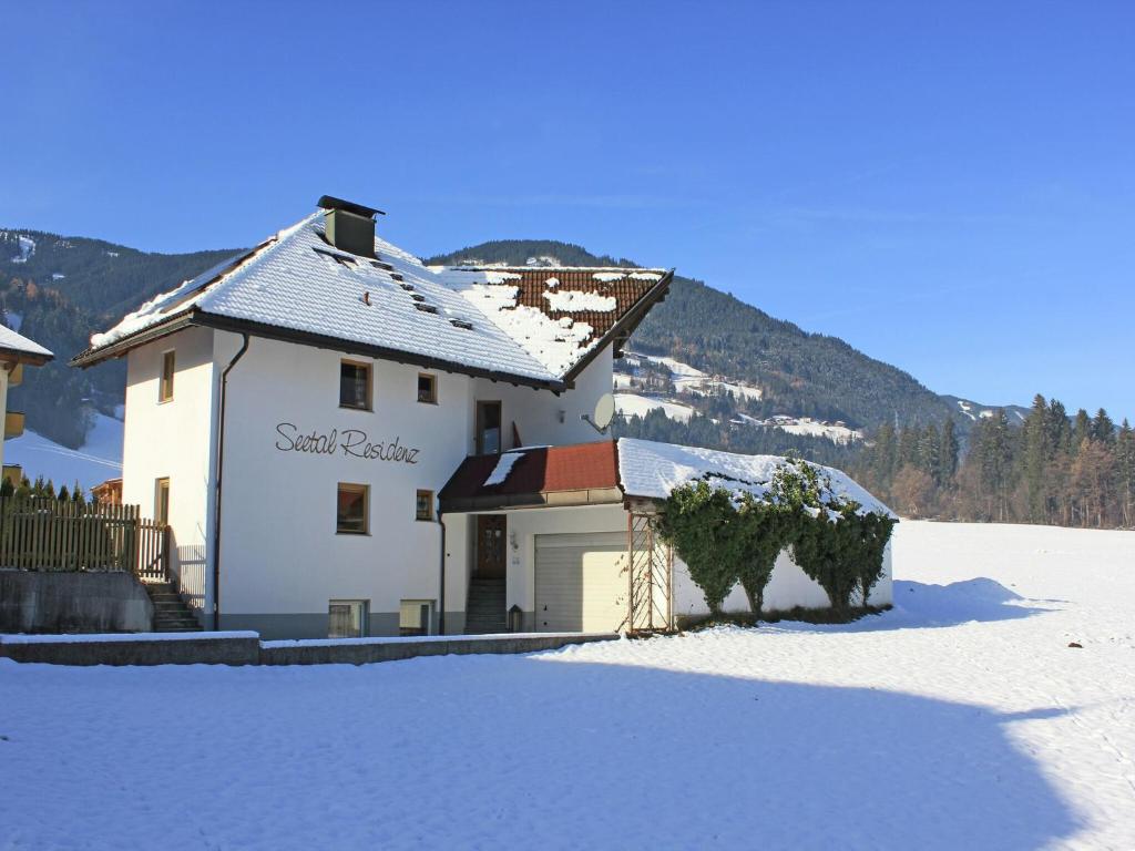 Pleasing Apartment in Kaltenbach near Ski Area - 1