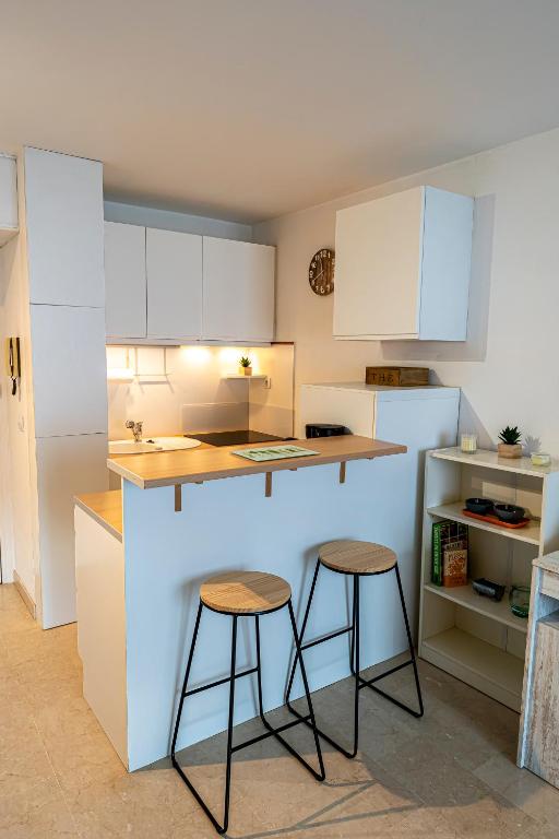 Studio chaleureux, centre de Mougins - 5