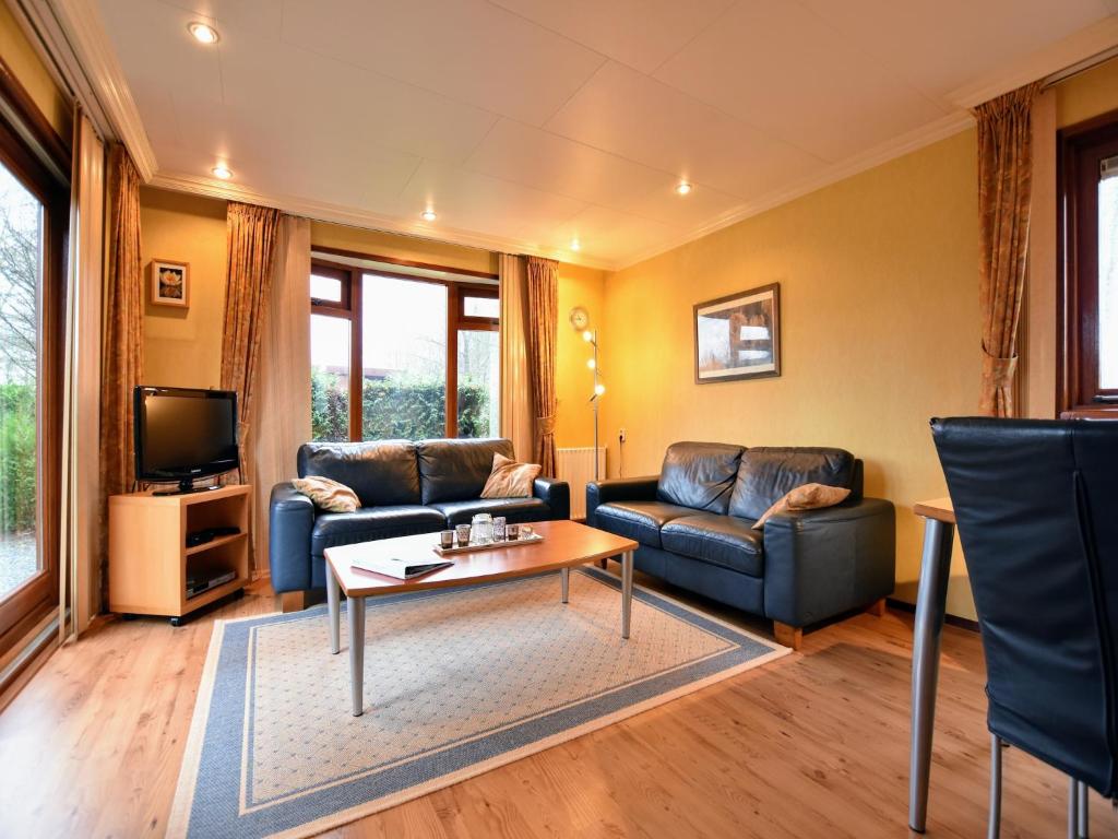 Chalet in Garderen with Fenced Garden, Garderen