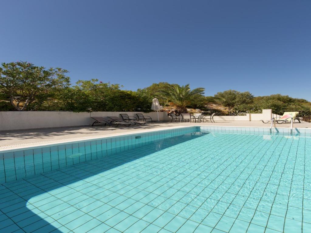 スイミングプール