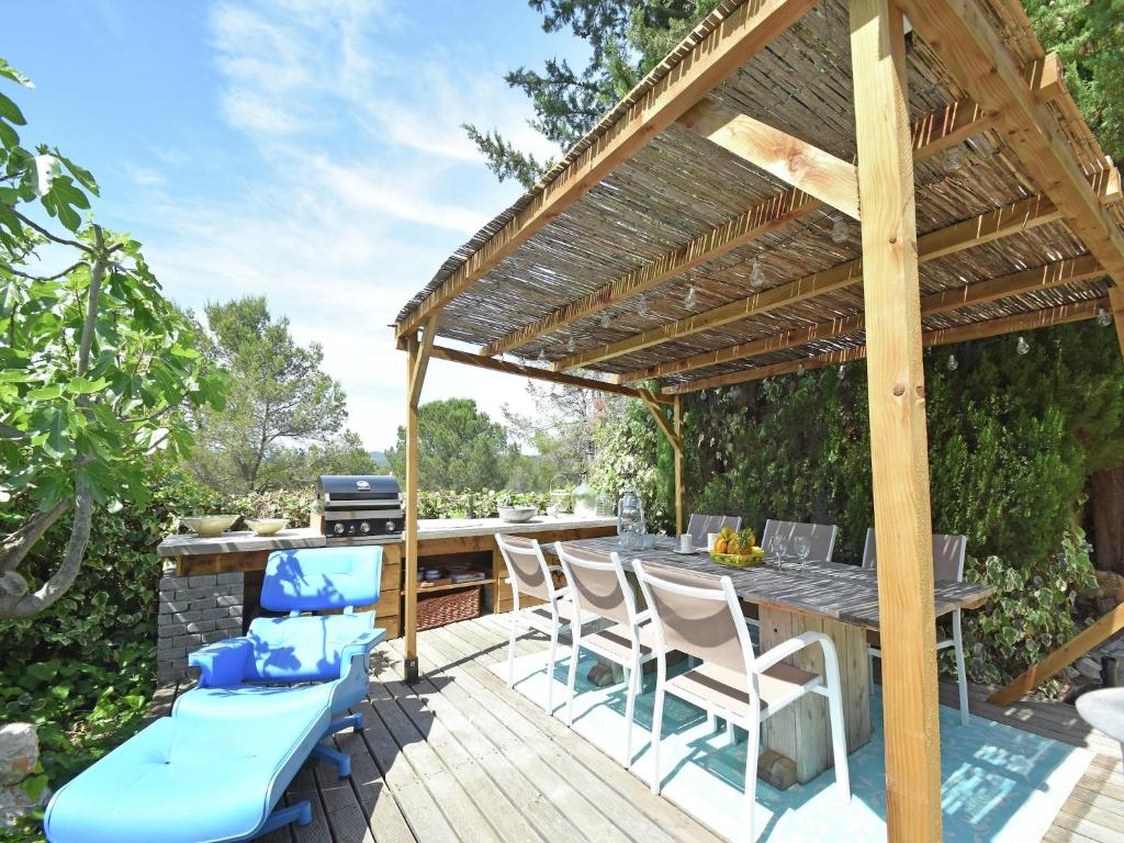 Villa in Fréjus with Pool near Beach - 3