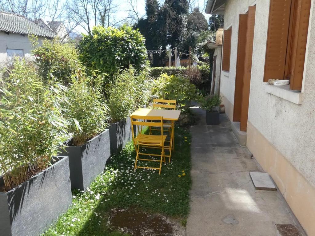 Maisonnette au bord du Sierroz - 3