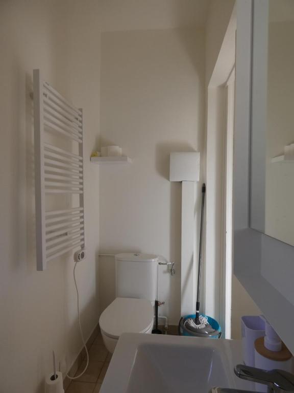 Maisonnette au bord du Sierroz - 5