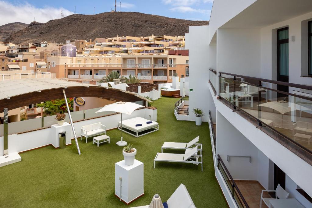 Villamar Hotel — Hotel building in Esquinzo, Canary Islands