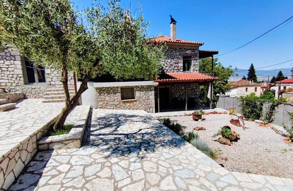 Lilea Elia & Petra, Lílaia