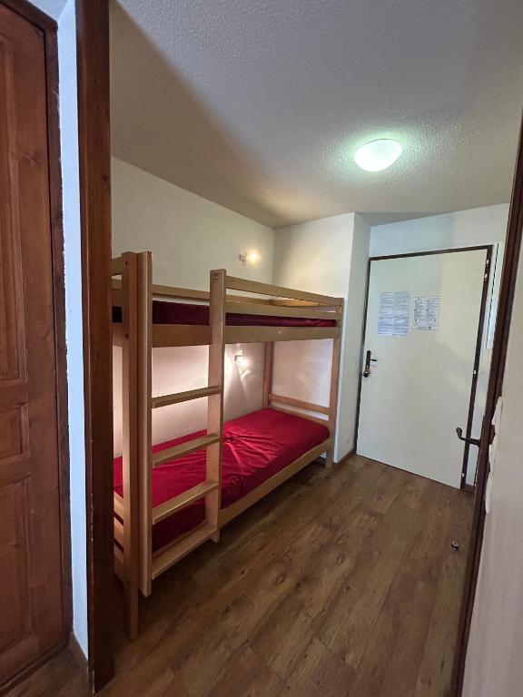 Studio Cosy 4 pers, avec balcon, idéal Ski 3 Vallées et Cure Thermale - 2