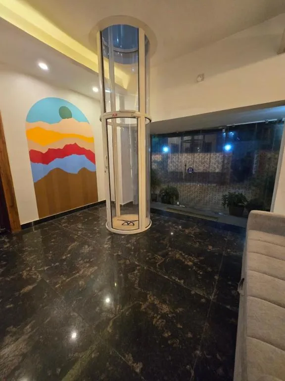 Clover Villa Hotels，位于布巴内什瓦尔的酒店