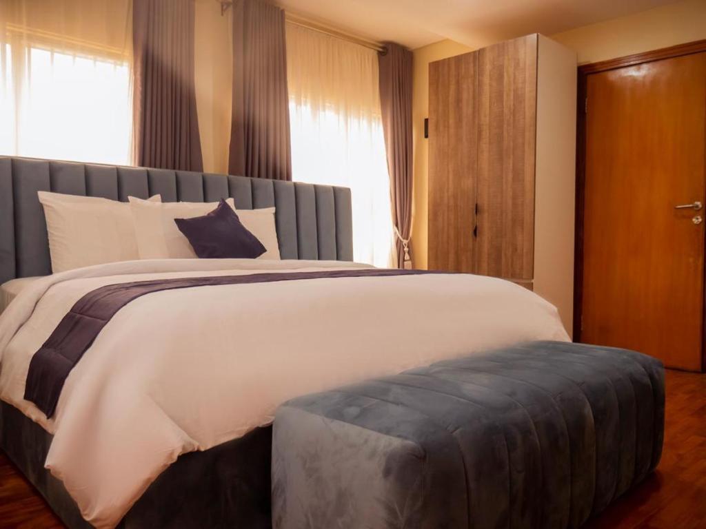 Captain Residency, Lagos