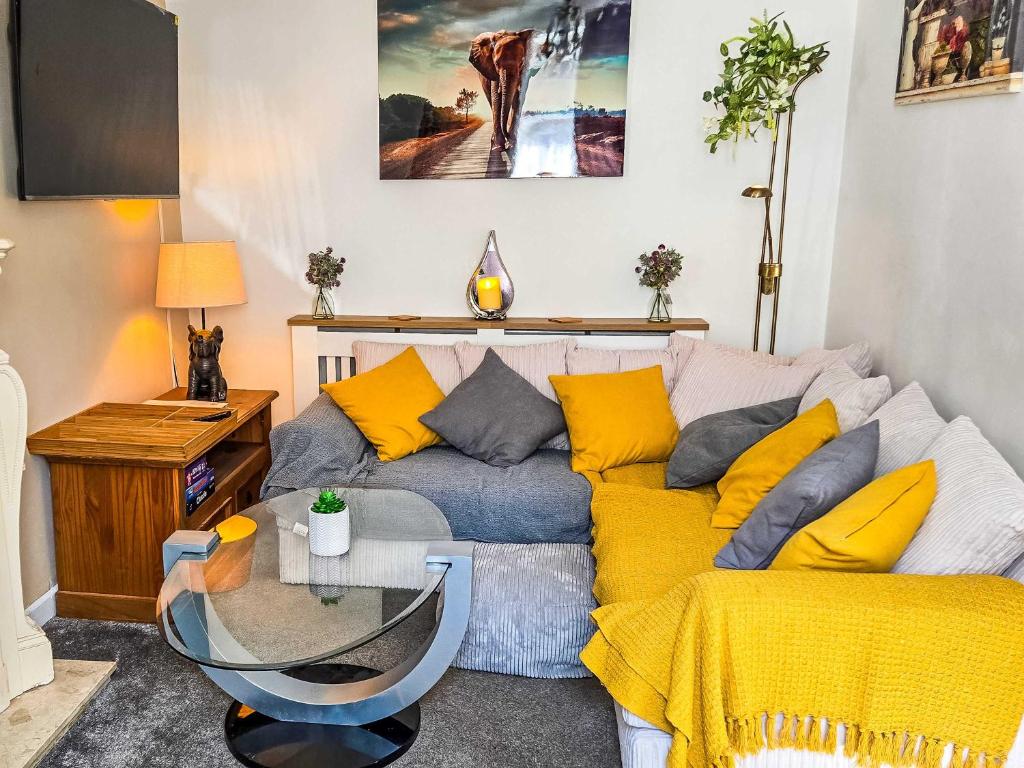 Tree Tops by STAE-Homes, Glyncorrwg