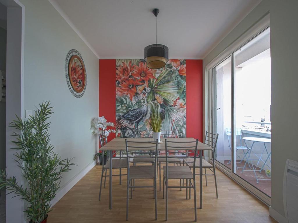 Apartment in Arromanches near Gold Beach, Arromanches-les-Bains